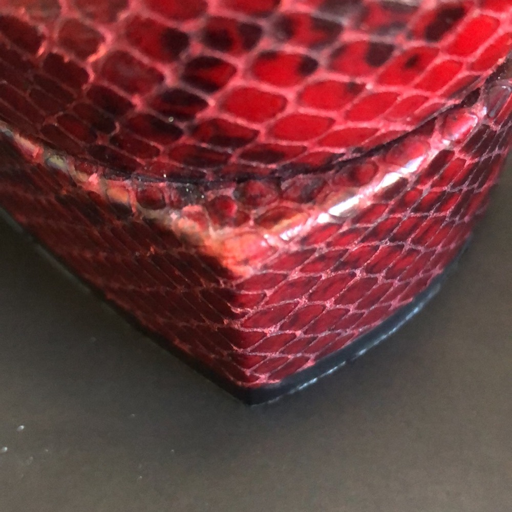 ‼️SOLD‼️L’INTERVALLE red snake skin flats, Size 6 US, Made in Spain. - Picture 12 of 13